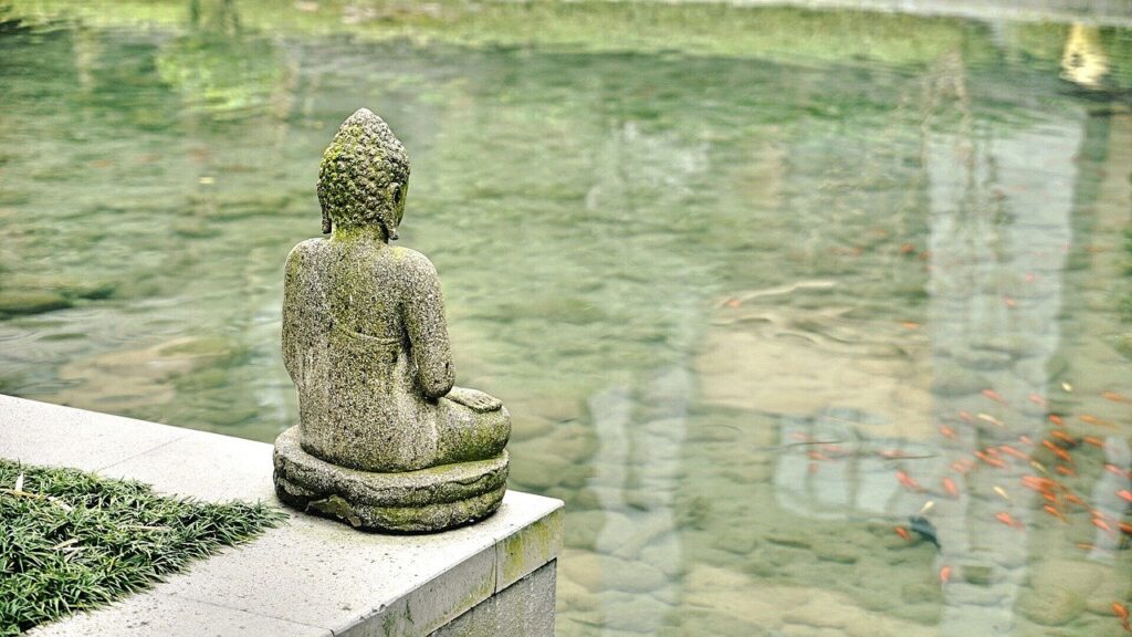 buddha, statue, pond-1177009.jpg